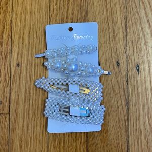 Pearl Hair Clips